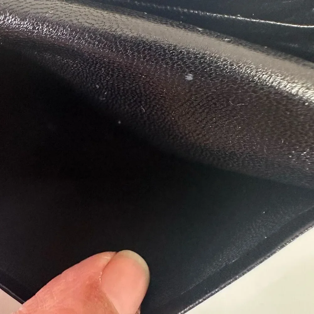 Valentino Garavani Slim Bifold Card Wallet Black‎